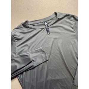 Lukka Lux Shirts Adult large Long Sleeve Moisture‎ Wicking Womens